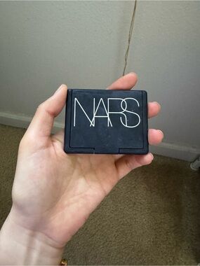 NARS blush behave
